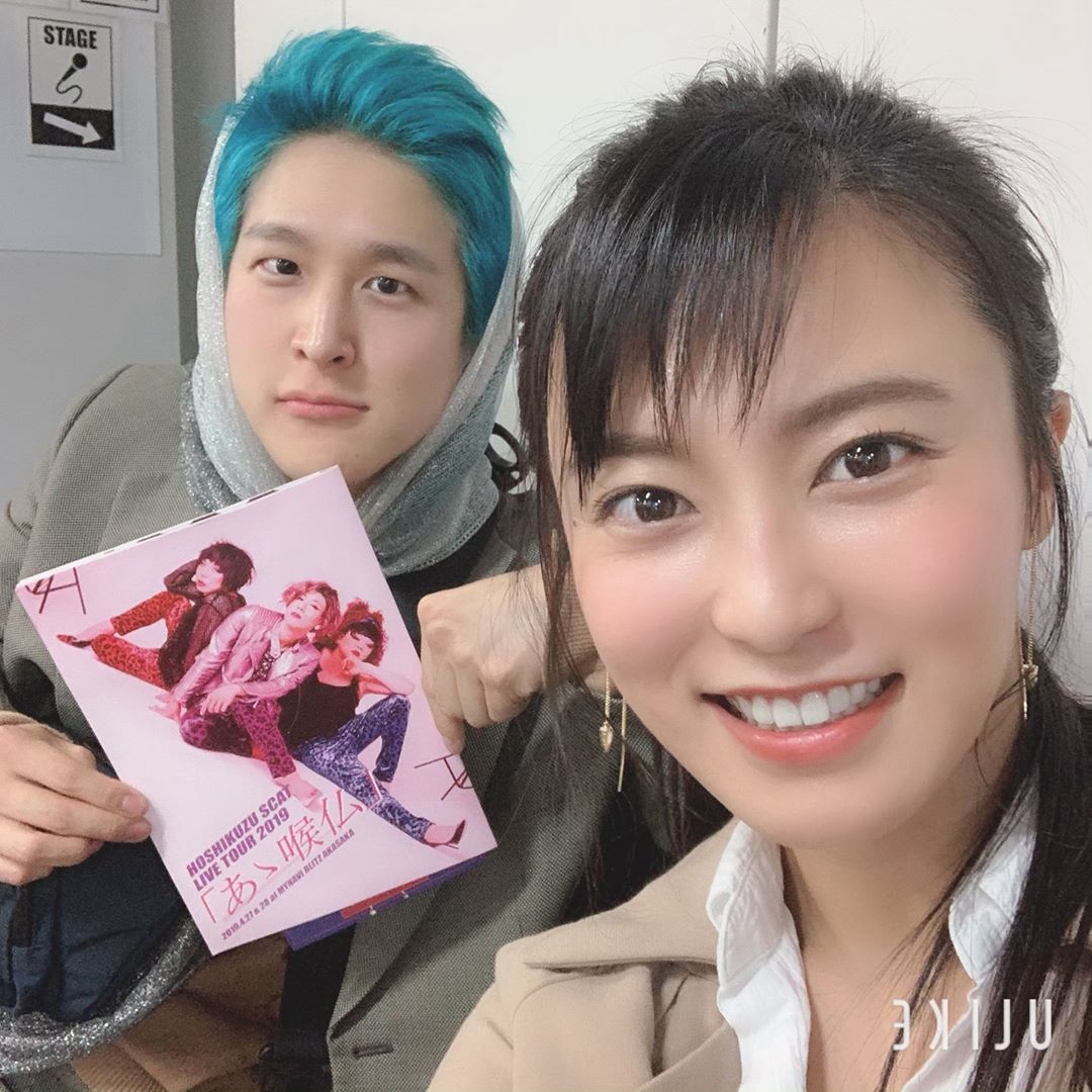 小島瑠璃子 星屑スキャットのライブへ あゝ喉仏 音楽を愛し歩んできた 親友ミッツマングローブの 初の全国ツアーです この後も続くので是非 暖ちゃんにも会えました Moe Zine 小島瑠璃子 星屑スキャットのライブへ あゝ喉仏 音楽を愛し歩んできた 親友ミッツマングローブの 初の全国ツアーです この後も続くので是非 暖ちゃんにも会えました Moe Zine