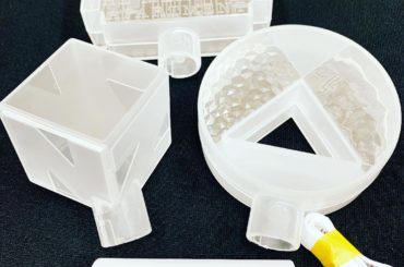 ツアーライト
なんとヘッド付け替え式！の頭三個セット！親ライト持ってる人は並べてみてね(笑)
#南條愛乃ツアーグッズ2019...