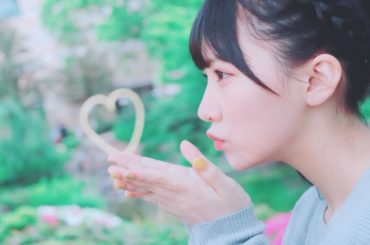 # # #ぽわぽわ〜〜 .
.

この後ろに見えるハートは、前にインスタであげたハートのアーチです今回はぐるっと半周してそのアーチと遠距離方で遊んでみました♡♡...