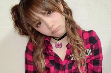 .
今日は私がモーニング娘。卒業してから
ちょうど6年経った日です✧
これからも自由な田中れいなを
どうぞよろしくお願い致します
※写真の表情は特に意味はありま...