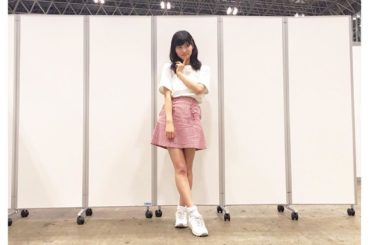 tops&skirt→#merryjenny 
sneaker→#newbalance 
#ootd...