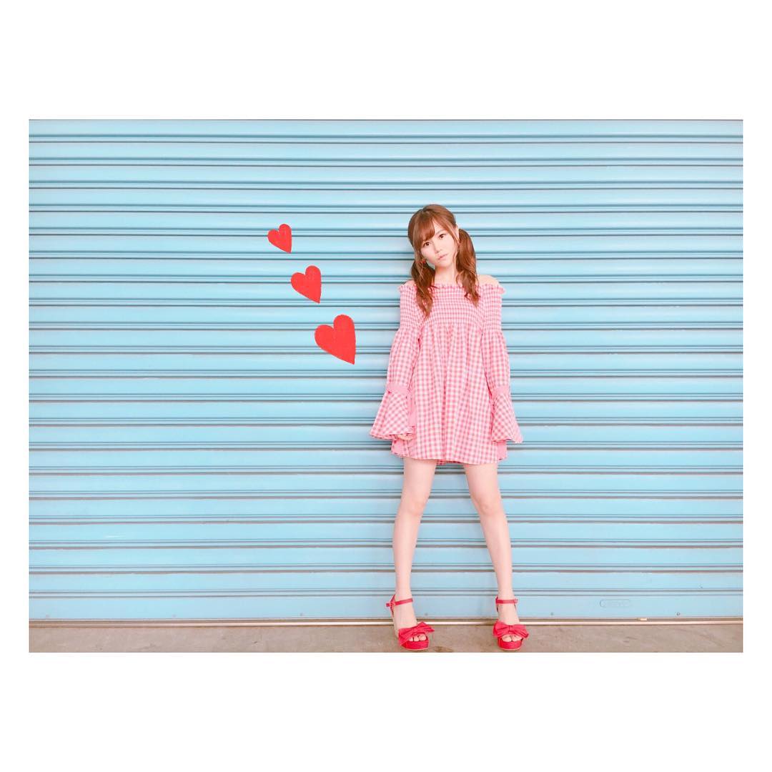 込山榛香 さくらんぼイヤリング 赤チェックワンピース リボンサンダルってall赤コーデ ワンピース Onespo こみ服 Moe Zine 込山榛香 さくらんぼイヤリング 赤チェックワンピース リボンサンダルってall赤コーデ ワンピース Onespo こみ服 Moe Zine