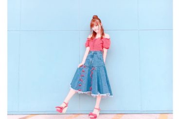 赤×水色ですごく好きなコーデ
*
offshoul→#dazzlin 
skirt→#merryjenny 
sandal→#INGNI
*
髪型は#すずめちゃ...