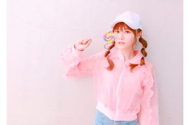 今日はポップに 
*
cap→#honeycinnamon 
parka→#onespo
short pants→#INGNI
*
髪型は#キャンディーヘア 
...