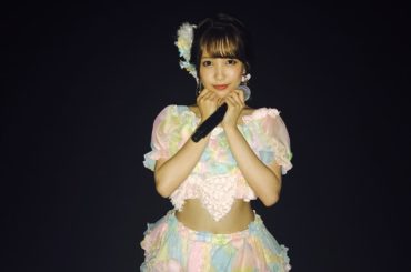 アイドルポーズ笑...