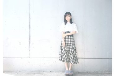 たまにはモノトーン。
*
*
tops→#murua 
skirt→#iena
belt→#pegeboy 
sandal→#naturalbeautybasi...