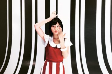 バーコードポーズ？
#好きなんだ #戸惑ってためらって #オフショット...