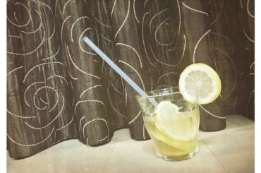 自家製。
*
*
ママが作ってくれたはちみつレモンで
自家製レモネード。
優しいすっぱさ。
*
*
#lemonade...