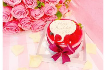 生誕祭終わりにサプライズでお祝いしてくれました
.
嬉しい〜
.
.
#birthday #cake #AKB48...