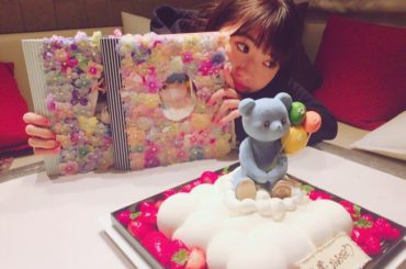 愛しのゆりあ。
卒業、おめでとう
アルバムも喜んでくれて嬉しかったなぁ…...