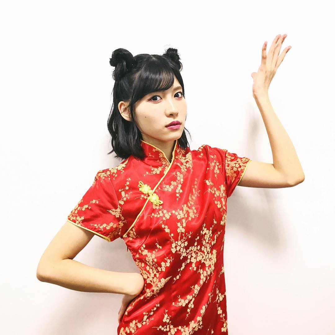 谷口めぐ 初めてチャイナ服着た チャイナっぽいポーズしてみた チャイナ ハロウィン 仮装 Akbingo Moe Zine