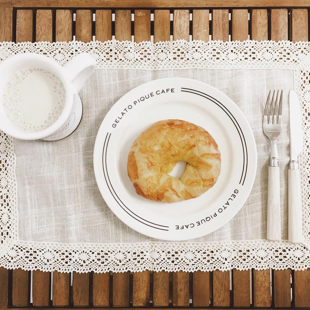 小嶋真子 おはよう ひさしぶりにおうちでゆったりした朝わぁい みんな 今日も学校やお仕事がんばろうね Moe Zine