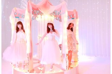 微笑みの瞬間
.
只今発売中の「11月のアンクレット」のtype Cに収録されてます
.
MVの世界観がとても可愛いので皆さん観てね
.
.
#AKB48 #1...