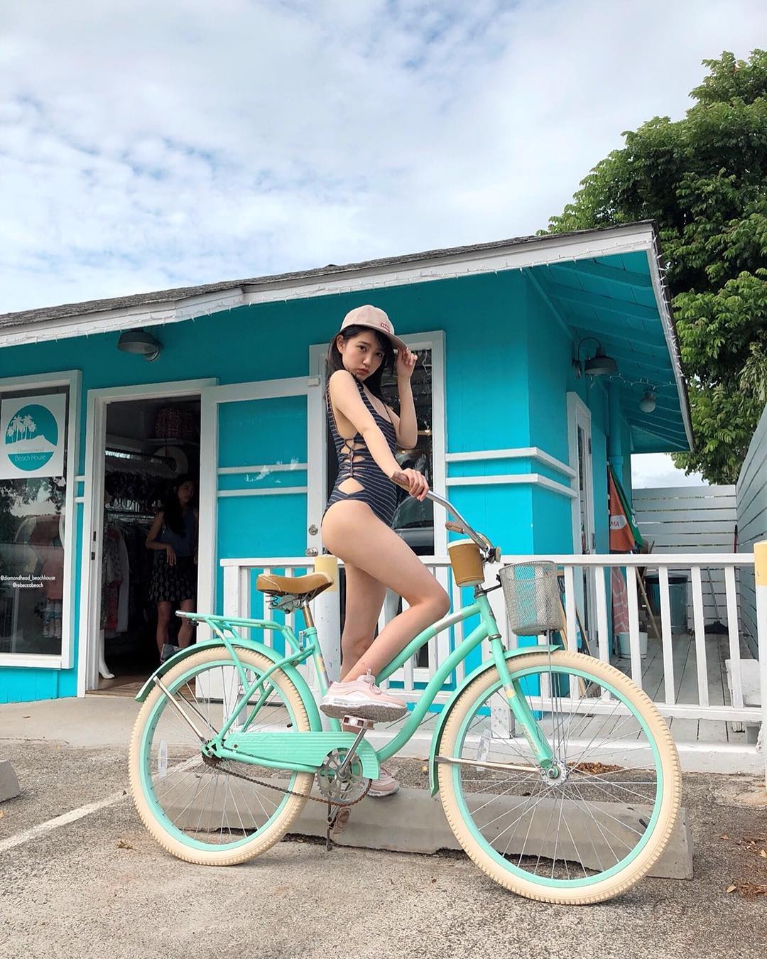 加藤玲奈 ハワイで買った可愛い水着 Hawaii ハワイ Moe Zine