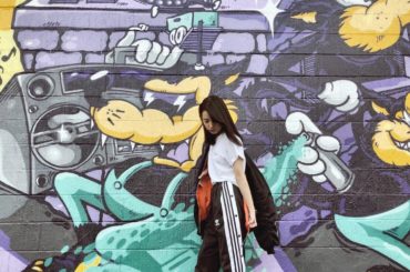 T-shirt @cameronhawaii 
pants @adidasoriginals 
jacket @evris_official 
#hawaii ...