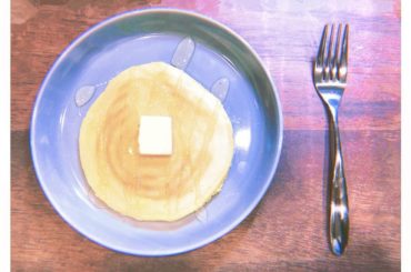 久しぶりの。
*
*
小学生以来に手作りパンケーキ。
強力粉で作ったらもちもちに。
*
*
#手作りお菓子 #パンケーキ...