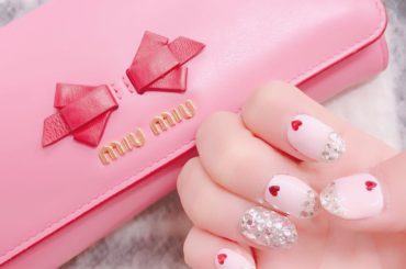 #newnail 
いつもよりシンプルだけどキラキラで可愛い
#miumiuネイル にしてみたよ...