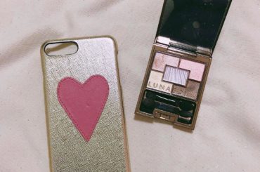 新年度が始まりましたね
新年度に入って、iPhoneケースとアイシャドウを新調しました
8plusのカバーはなかなか無いから探すの大変だけどいいの見つけられた！...