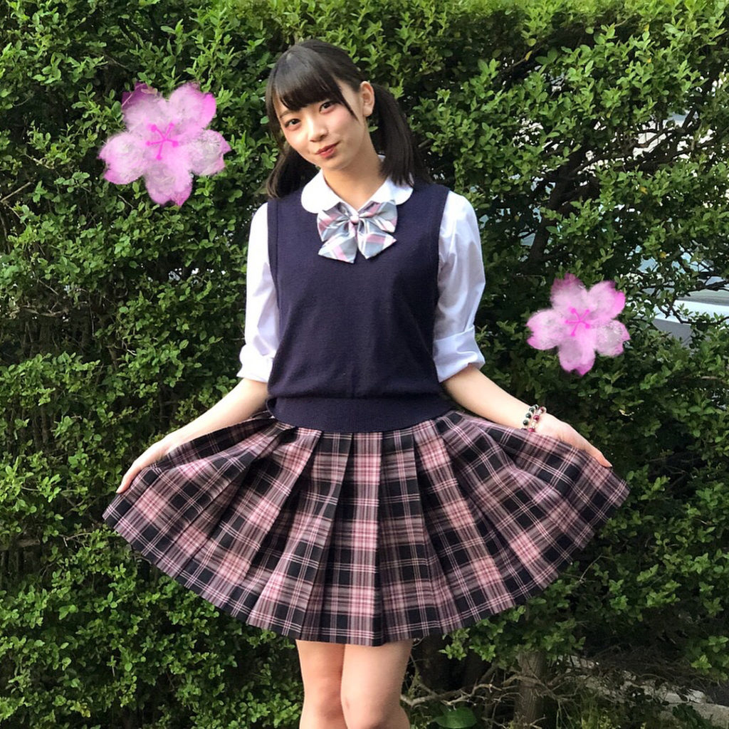 なんちゃって制服 Moe Zine なんちゃって制服 Moe Zine