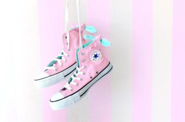 .
.
ピンク×ライトグリーン
って、運命を感じて買っちゃった！
.
こみカラーのスニーカーだ
.
.
#コンバース #converse #スニーカー...