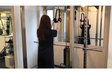 最近、好きなもの沢山食べてるからちゃんと鍛えに行ったよ
定期的にまた通わないと #この日すっぴんだったからトレーナーの方が顔写さないように撮ってくれた 
#あり...