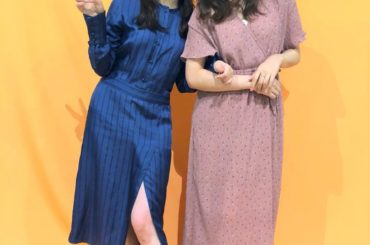 本日の私服です。
握手会では上半身しか見えないけど、実は、このワンピース、スリットが入ってました！きゃー
握手会後には真子とAKB新聞さんの取材を受けて、濃ゆく...