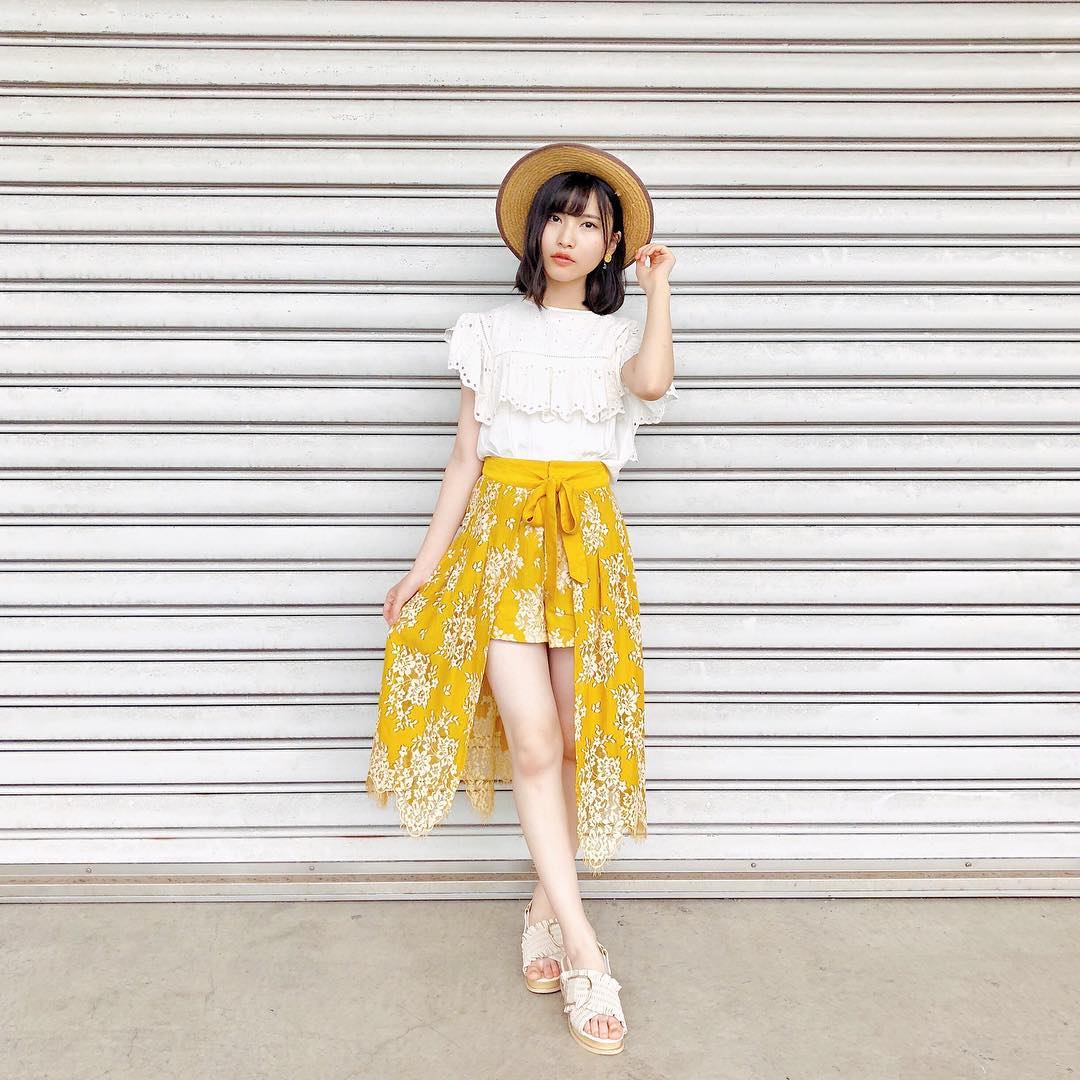 福岡聖菜 ひまわり畑の少女をテーマに 初挑戦の麦わら帽子 Tops Flower Pants Lilybrown Sandals Randa Moe Zine 福岡聖菜 ひまわり畑の少女をテーマに 初挑戦の麦わら帽子 Tops Flower Pants Lilybrown Sandals Randa Moe Zine