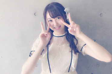 今日は可愛い系の私服。
昨日エクステ付けてツインテールしました
#honeycinnamon #eatme 
#ジャーバージャ#幕張メッセ#akb握手会...