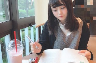 昨日は久しぶりに友達と一緒に勉強してきましたお天気良すぎて暑かったよね…つぶつぶ苺ミルクと抹茶豆乳プリンが美味しかったよー
連休最終日、みなさんは何してるかな？...