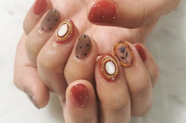 お気に入り秋ネイルと、初心者丸出しのtiktokを見てください。

ネイルは初めましての @ayaaa0927 さんにお願いしました。
やりたかったドット×赤の...