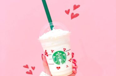 
﻿
﻿
期間限定の #ホワイトチョコレートスノーフラペチーノ を飲んだよ♡﻿
﻿
甘かった〜！﻿
﻿
﻿
今日は握手会がお昼スタートだったから、﻿
朝活出来...