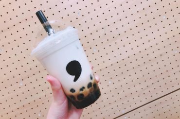 *.﻿
﻿
 #commatea 。﻿
焦がし黒糖タピオカラテ 702円﻿
﻿
﻿
この前行ってきましたo(^_^)o﻿
表面が焦がしてあるって言うのを聞いて﻿...