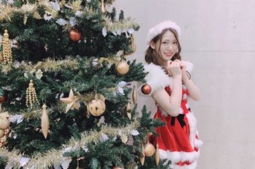 ハッピーメリークリスマス
.
握手会二日間でした！
ずっとサンタさん
.
プレゼントは……わ、た、し笑
.
.
っていう冗談は置いといて
年内最後の握手会だった...