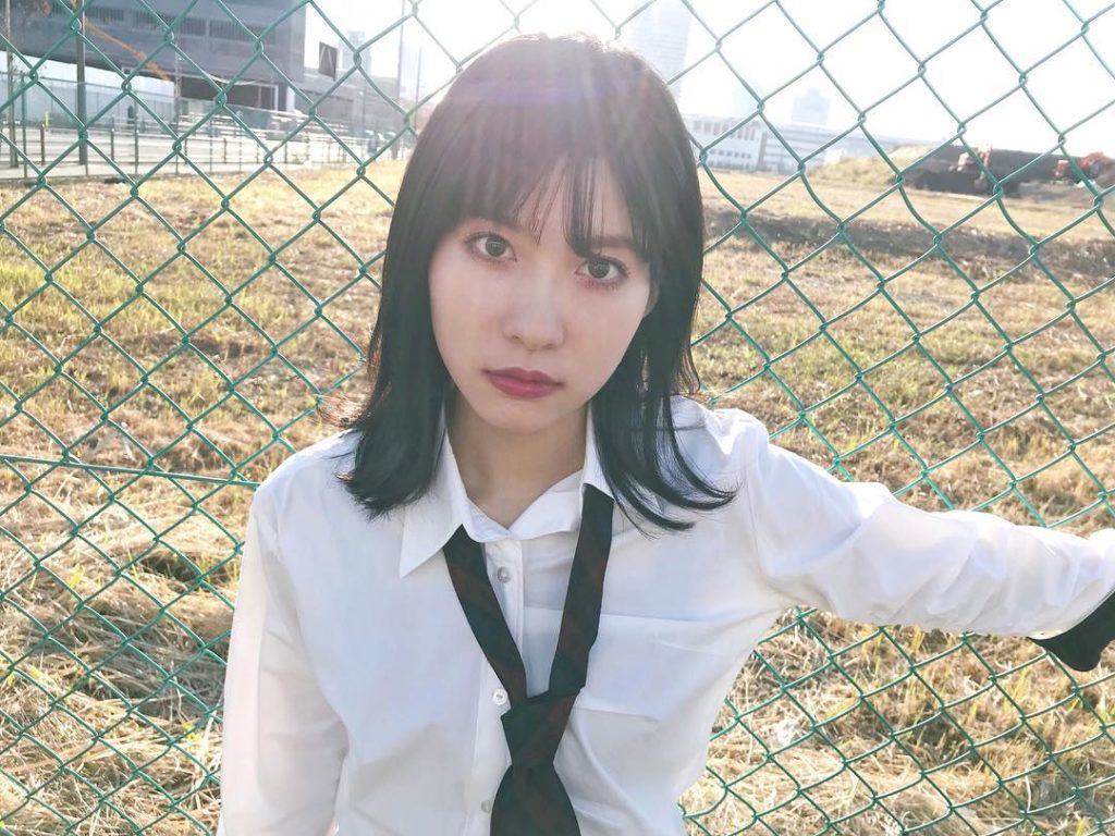 制服が邪魔をする Moe Zine 制服が邪魔をする Moe Zine