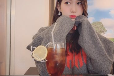 握手会帰りにお姉ちゃんとカフェったのでその写真
.
@beep_ss のトップスです
.
個別握手会2019年もたくさん会いに来てくださいね...