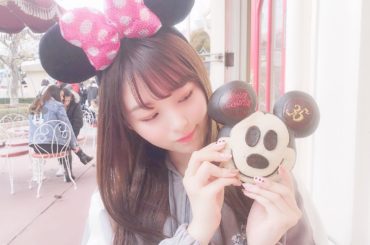 写真のミッキーのパンずっとたべたかったの〜けど大きくて全部たべれなかった、、 #夢の国 #ディズニーランド #ミッキーパン...