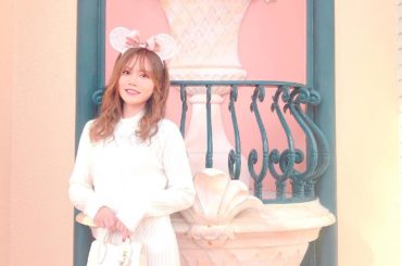 この日の洋服は、﻿
﻿
one-piece→ @marieebouquetde 
bag→ #samanthavega ﻿
可愛い白のお気に入りのコーデになった...