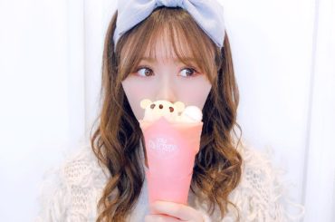 思いっきりかぶりついたら、﻿
﻿
メリークマちゃんが鼻に着いた﻿
﻿
﻿
#あざとい #でも本当に起きてビックリ

#merryJenny #cafecrepe...