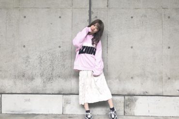 _
握手会の私服
ピンクパーカーと @h22market 
しわしわスカート @u_dresser 
がお気に入り︎
タグ付けしてます
#ootd
#スニーカー...