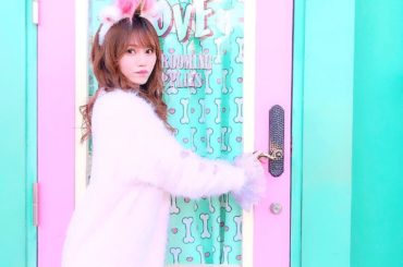 こみはるカラーのお店を発見﻿
﻿
﻿
この日の洋服は、﻿
﻿
headband → #USJ﻿
one-piece→ #onespo 
lace→ #onesp...