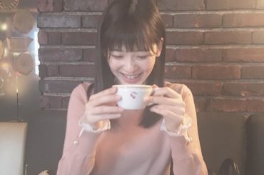 *.﻿
﻿
ウインナーコーヒーなのに﻿
めちゃくちゃ砂糖入れて﻿
混ぜようとして店員さんが﻿
正しい飲み方を教えてくれました﻿
﻿
ウインナーコーヒーは﻿
何も...