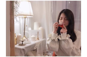 .
韓国はとっても寒かったから
温かいベリー系の紅茶を
.
こんなお部屋に暮らしたーい
素敵なカフェでした
.
#daily #빔밤카페 #cafe #韓国カ...