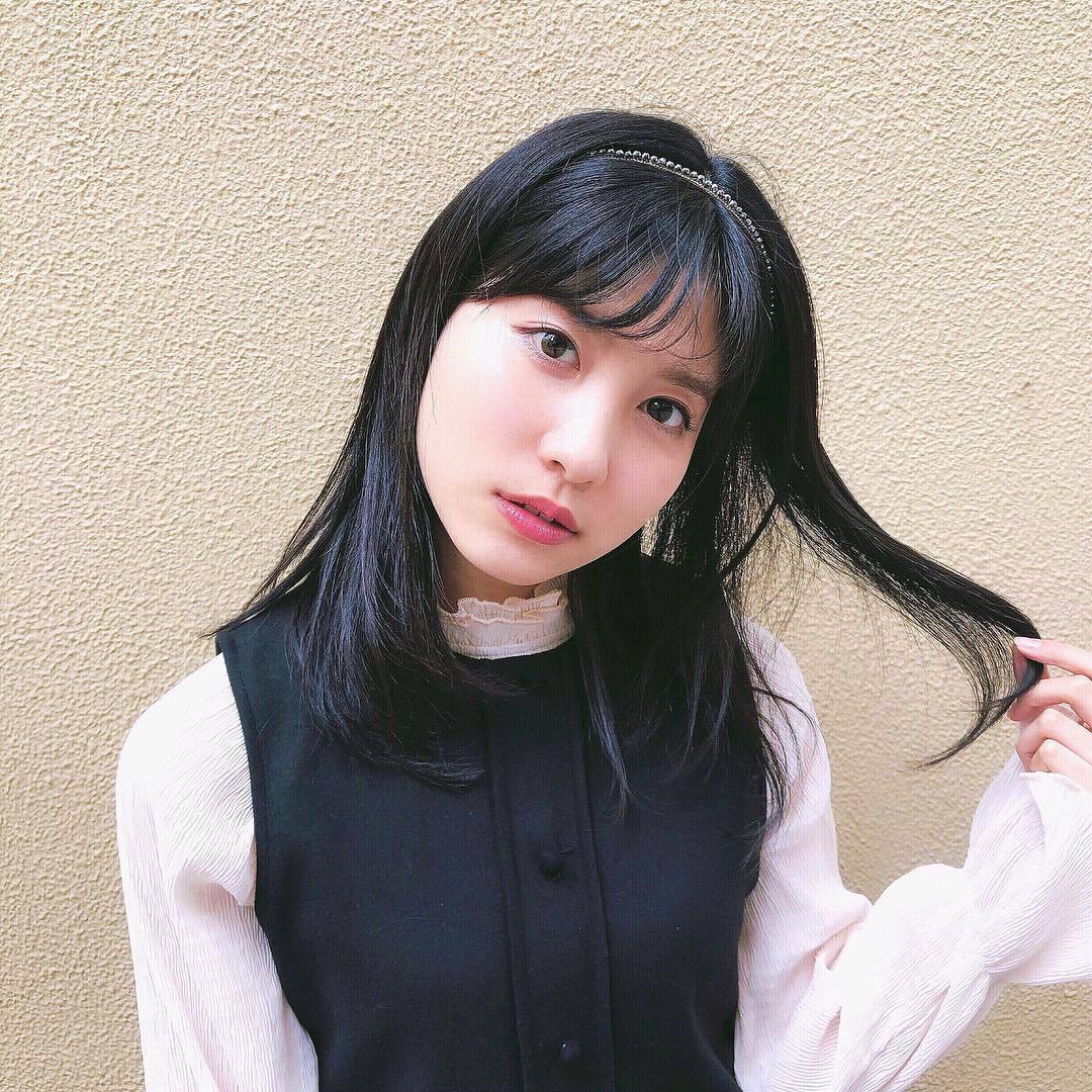 谷口めぐ 珍しくカチューシャつけちゃった カチューシャ ヘアアクセサリー めぐコーデ 黒髪 黒髪ロング まで あと少し Moe Zine 谷口めぐ 珍しくカチューシャつけちゃった カチューシャ ヘアアクセサリー めぐコーデ 黒髪 黒髪ロング まで あと少し Moe Zine