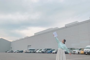 ＊
本日、情報解禁されました
大東建託「いい部屋ネット」のWEB MOVIEに
出演させていただいております
・
写真では台本を持っていますが、
佐藤二朗さんと...