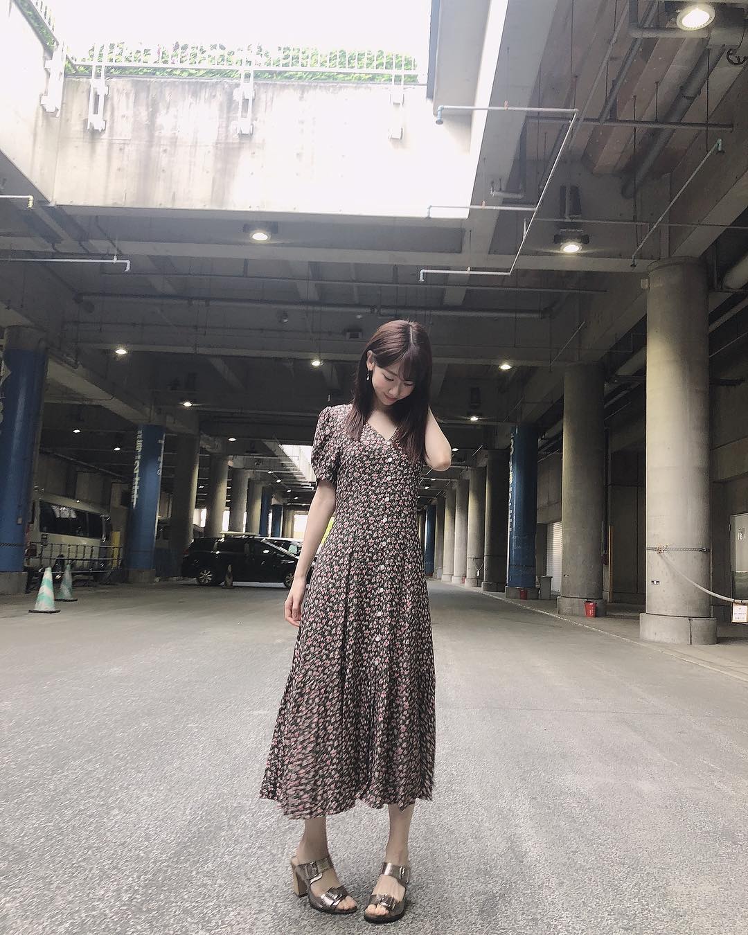 柏木由紀 安定のワンピース 安定の Snidel シルエットがとっても綺麗 Moe Zine 柏木由紀 安定のワンピース 安定の Snidel シルエットがとっても綺麗 Moe Zine