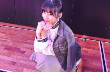 新旧

お気に入りのレースブラウスに合わせたのは
ママからお下がりの上着とスカート。
絶妙な丈感と色味が大好きで
これからもずっと着ていきたいな。

blous...