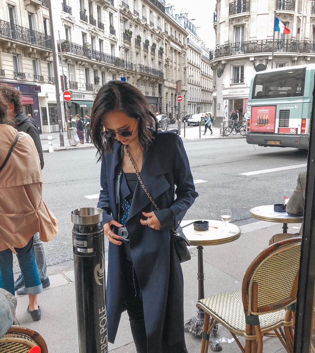 山賀琴子 パリが想像以上に寒くて 現地でアウターを購入 Harriswharflondon のコート パリは トレンチコートの人 もいれば半袖の人もいて Moe Zine 山賀琴子 パリが想像以上に寒くて 現地でアウターを購入 Harriswharflondon のコート パリは トレンチコートの人 もいれば半袖の人もいて Moe Zine