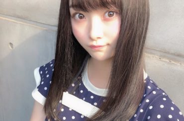 美容投稿〜 美容院は撮影とかあるので
髪の毛暗くしました〜 ネイルも撮影があるから
シンプルにしました
いつも可愛ねえ〜っていっぱい言ってもらえて嬉しいです︎ ...