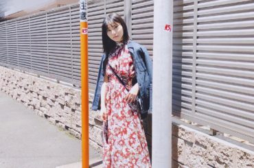 赤。

おめかしして出かけたい日にぴったりの
綺麗な形のワンピース。
いつかリゾートにも着ていきたいなぁ

one-piece→ #ecrin 
#初夏コーデ ...