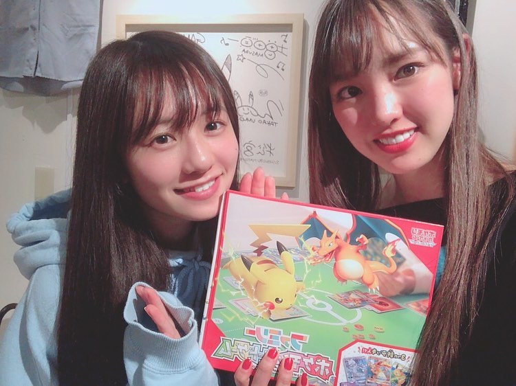 伊藤萌々香 Moe Zine